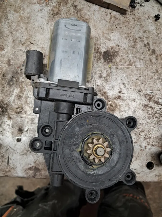 Motor elevalunas Volvo 940 960 Lado Izquierdo