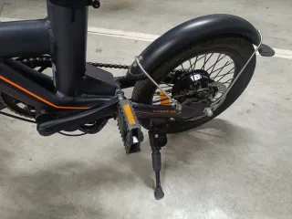 Bicicleta Eléctrica Plegable Negra