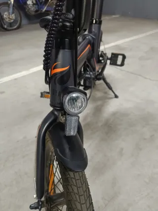 Bicicleta Eléctrica Plegable Negra