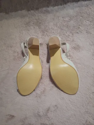 Zapatos de ante beige Marina Talla 38