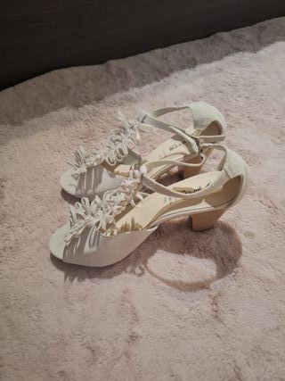 Zapatos de ante beige Marina Talla 38