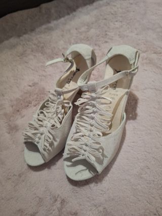 Zapatos de ante beige Marina Talla 38