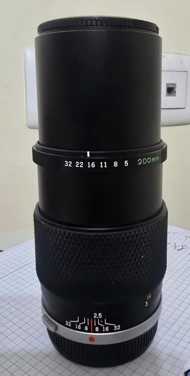 Olympus F.Zuiko Auto-T F5 f=200mm