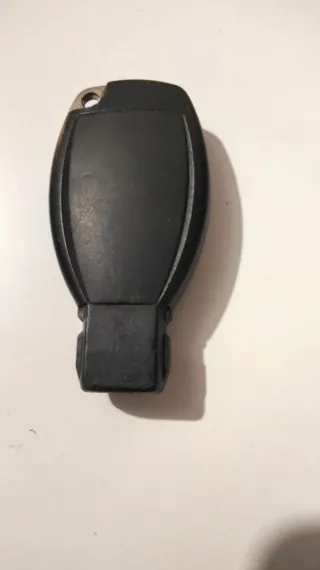 Llave Mercedes Negra