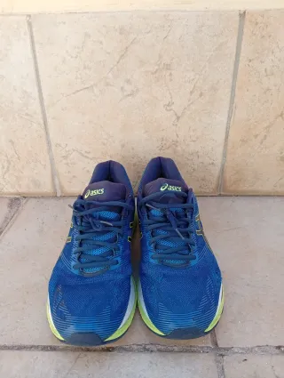 Scarpe Asics blu e verdi