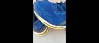 Scarpe Asics blu e verdi