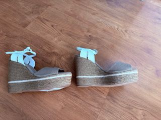 Alpargatas Castañer Beige y Blanco