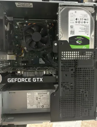 PC HP y Monitor Samsung 24"