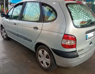 Renault Megane Scenic  1.9 DTI 2001