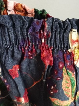 Blusa floral hombros descubiertos