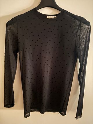 Camiseta Stradivarius Malla Estrellas Negra