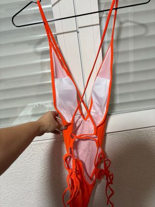 Bikini naranja sin estrenar talla S 