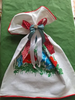 Sacchetto decorativo con fiori