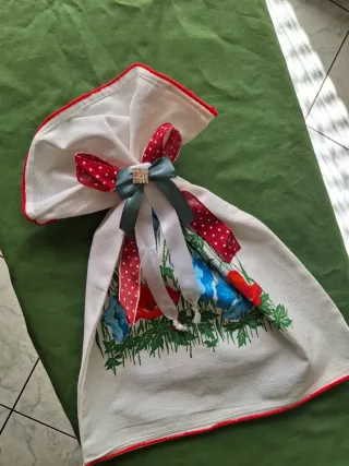 Sacchetto decorativo con fiori