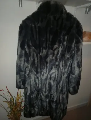 Abrigo HASSHUN Negro/Gris Talla M