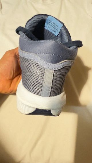 Nike Lebron Witness 8 Talla 36.5 Azul/Gris