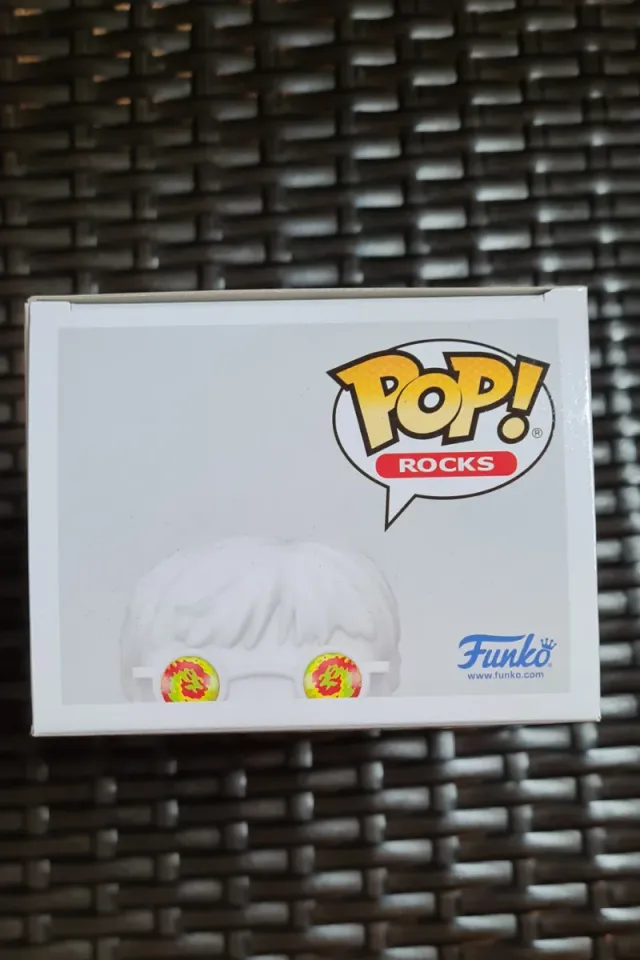 3 Funko Pop John Lennon y Freddie Mercury