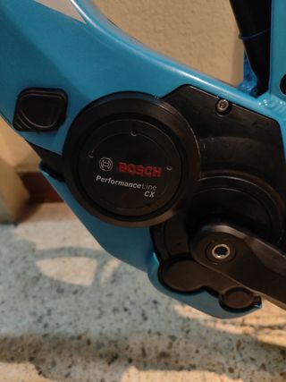 Bicicleta eléctrica Cube Stereo Hybrid 140