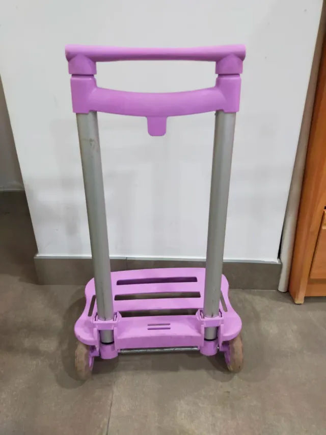 3 Carros para mochilas escolares