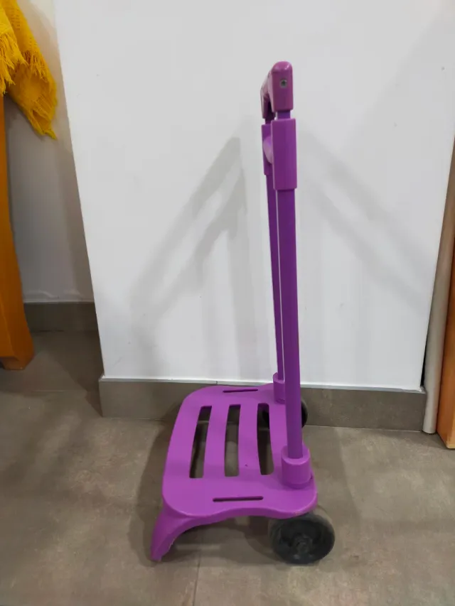 3 Carros para mochilas escolares