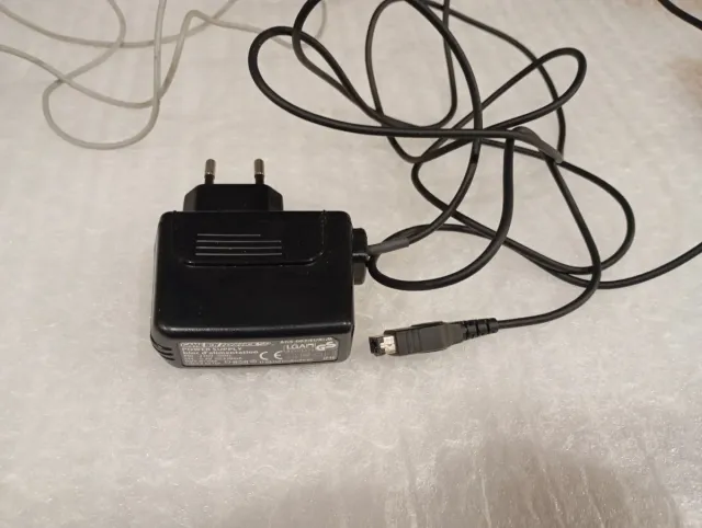 Cargador Nintendo Game Boy Advance SP