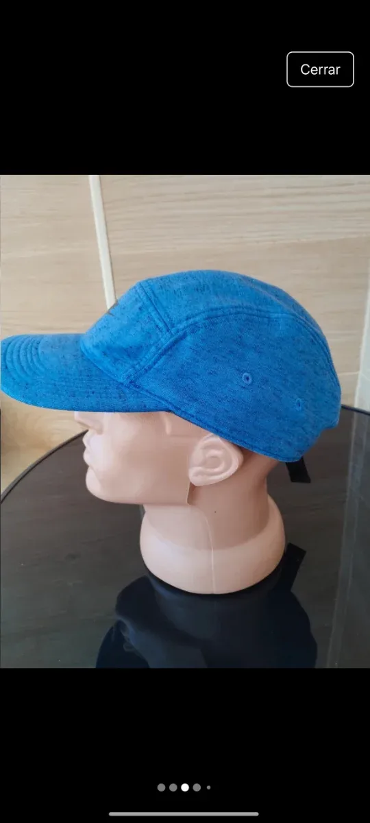Gorra Nike azul con cremallera