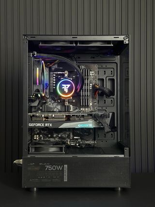 PC Gaming RTX 3070 +RY 5 5500 +16GB RAM +NMVE 500