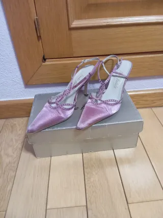 Zapatos de tacón Emilio Badiola rosas