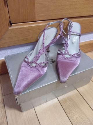 Zapatos de tacón Emilio Badiola rosas