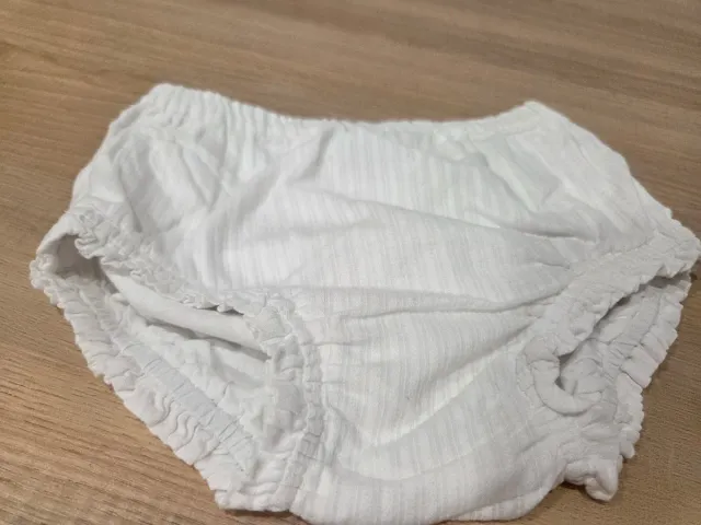 Vestido y braguita blanca bebé