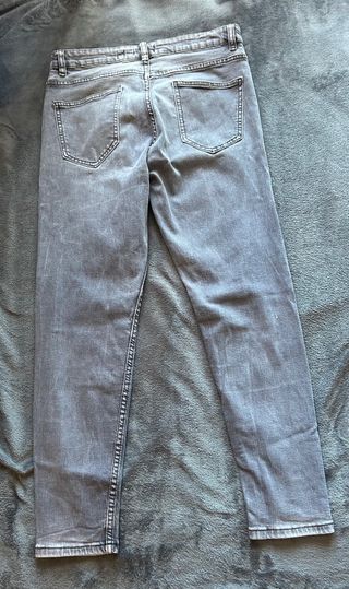Pantalón vaquero Pull&Bear gris
