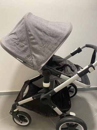 Bugaboo fox gris con todos los accesorios. 