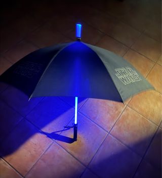 Paraguas Star Wars con Luz LED Multicolor.