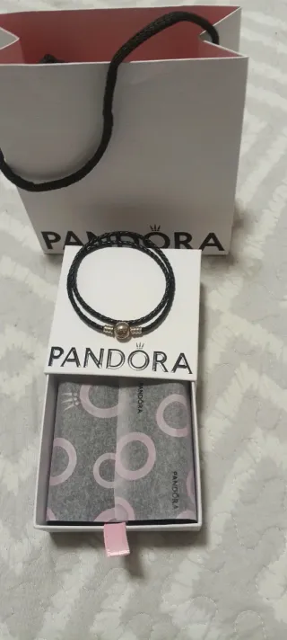 Pulsera Pandora Cuero Doble Negra y Plata