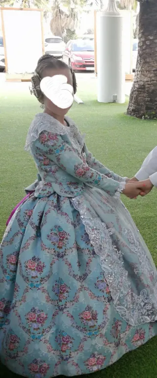 Traje Fallera Niña Talla 8 años,sin manteletas

