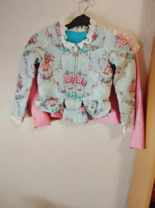 Traje Fallera Niña Talla 8 años,sin manteletas
