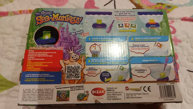 Aqua Dragons Sea-Monkeys Cofre del Tesoro con L