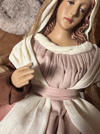 Natività in tessuto e resina