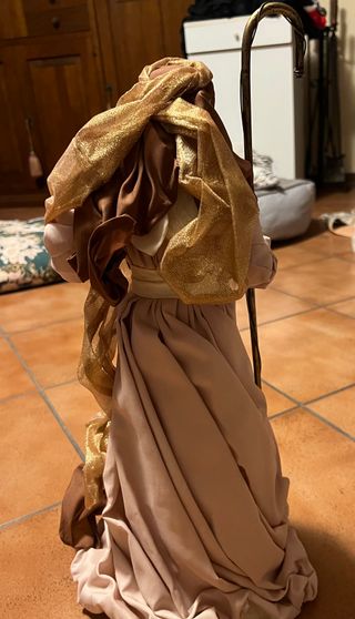Natività in tessuto e resina