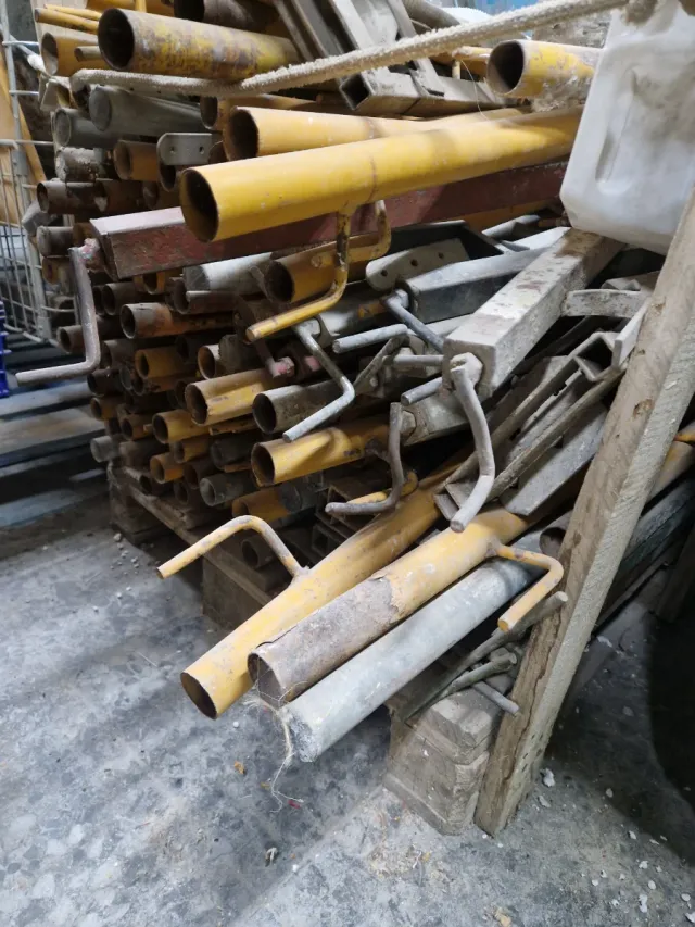 Materiales de construcción varios