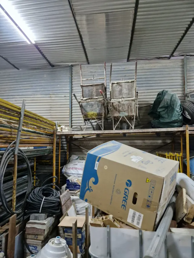 Materiales de construcción varios