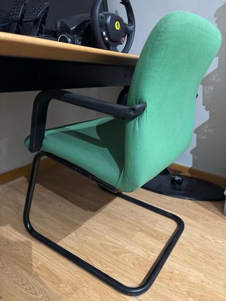 Mesa de oficina y silla verde. Válido para Gamer 