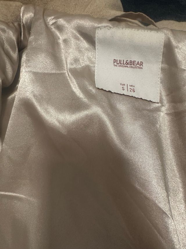 Abrigo paño beige con capucha y pelo