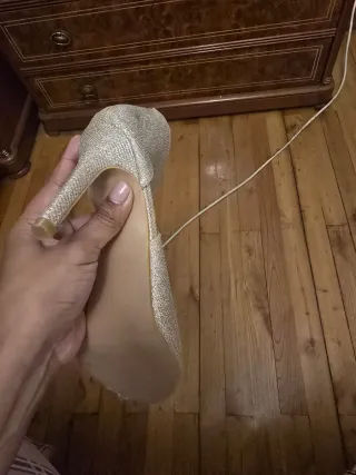 Sandalias tacón fino color champán
