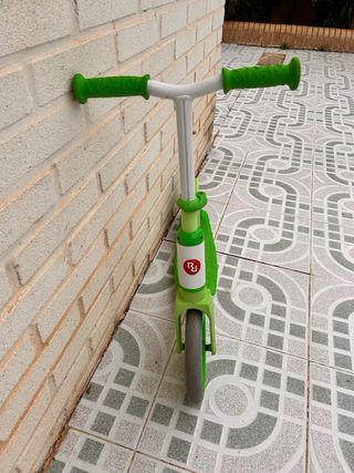 Patinete infantil evolutivo verde