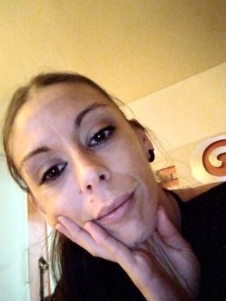 Cuidadora ,acompañante de mayores
Limpieza .