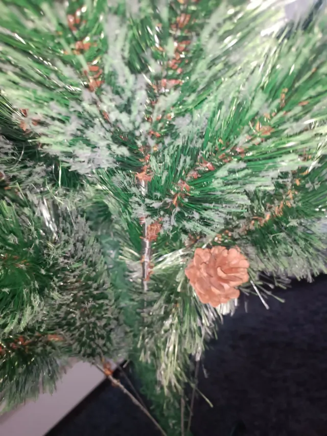 Set albero di Natale 110 cm + vaso da 100 ornamenti