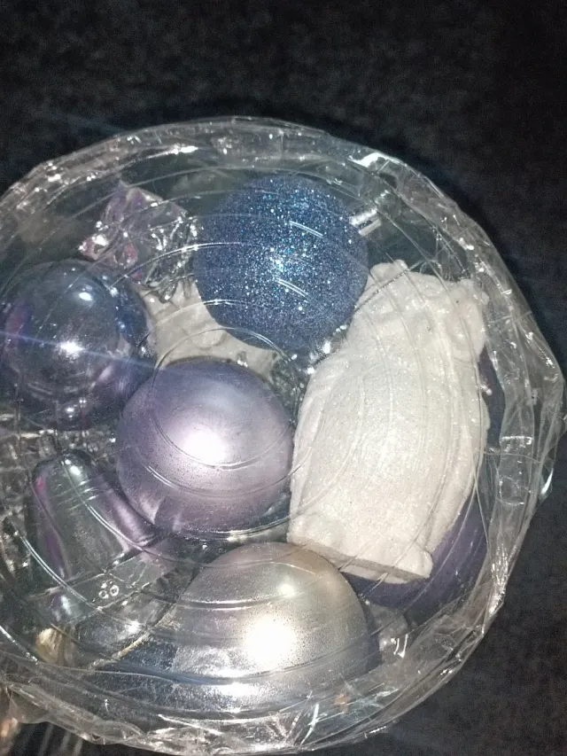 Set albero di Natale 110 cm + vaso da 100 ornamenti