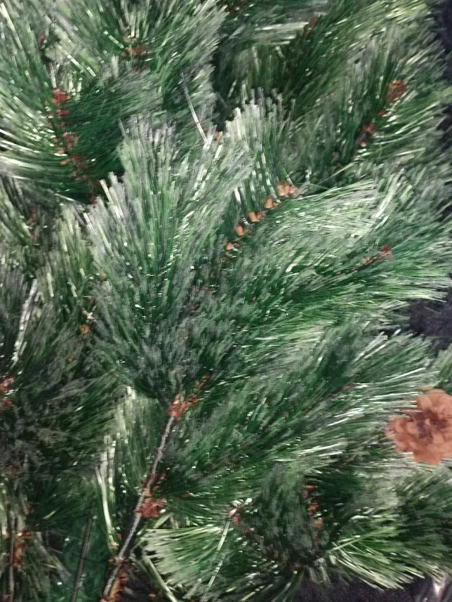 Set albero di Natale 110 cm + vaso da 100 ornamenti