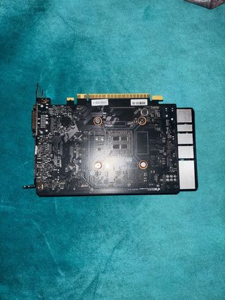 Tarjeta Gráfica PNY GTX 1650 4GB (Sin caja)